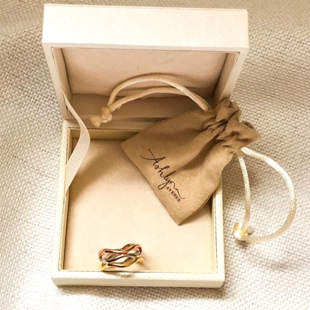 Ashlynn Avenue 18k Brooklyn Trio Ring